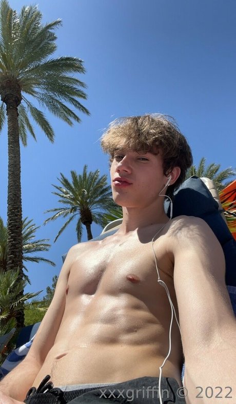 Naken lekkede OnlyFans-bilde av Xxxgriffin