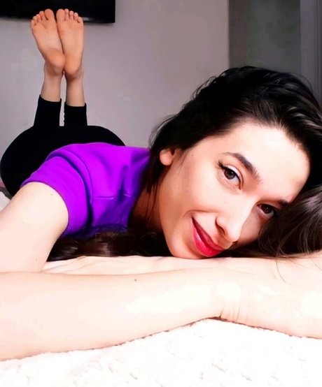 Alasti lekkinud OnlyFans-i pilt Mari Morales