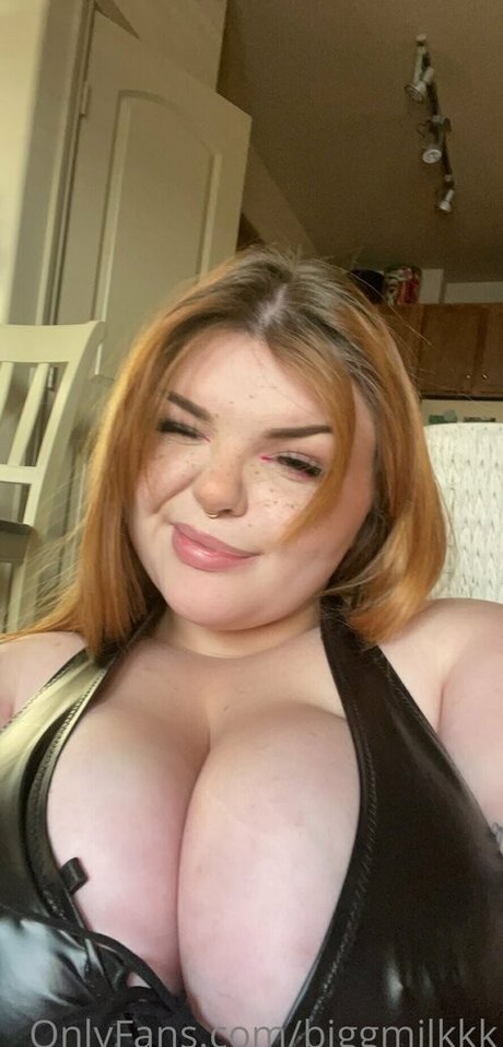 Biggmilkkk OnlyFansリークヌード写真