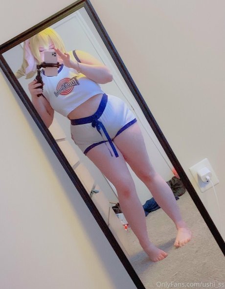 Naakte gelekte OnlyFans-foto van Ushiss