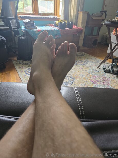 Foto di nudo di fuga di OnlyFans di Esquesmewhileeye