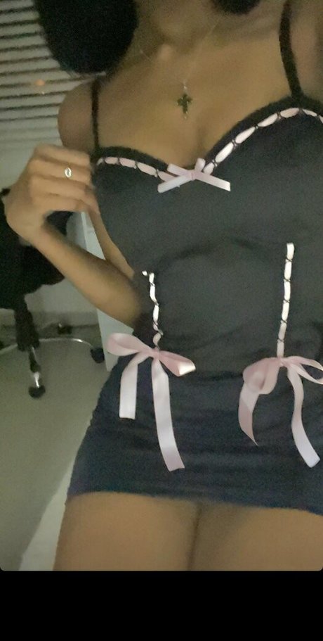 Обнаженная фотография утечки OnlyFans от Isabella