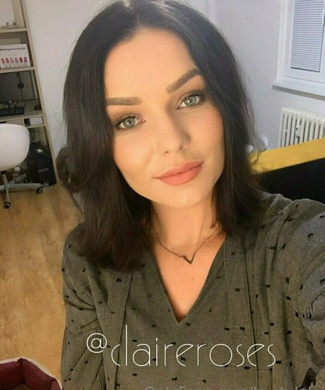 Naken lekkede OnlyFans-bilde av Bustylola