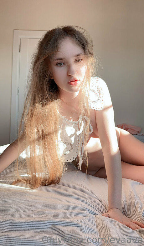 Evaava naked leaks OnlyFans pic