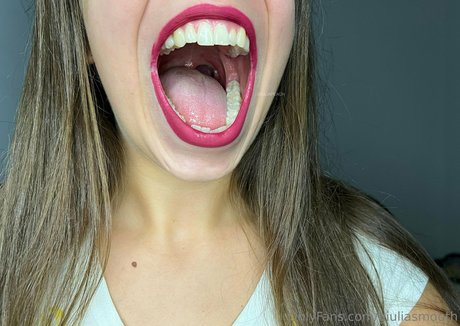 Nacktes geleaktes OnlyFans-Foto von Giuliasmouth