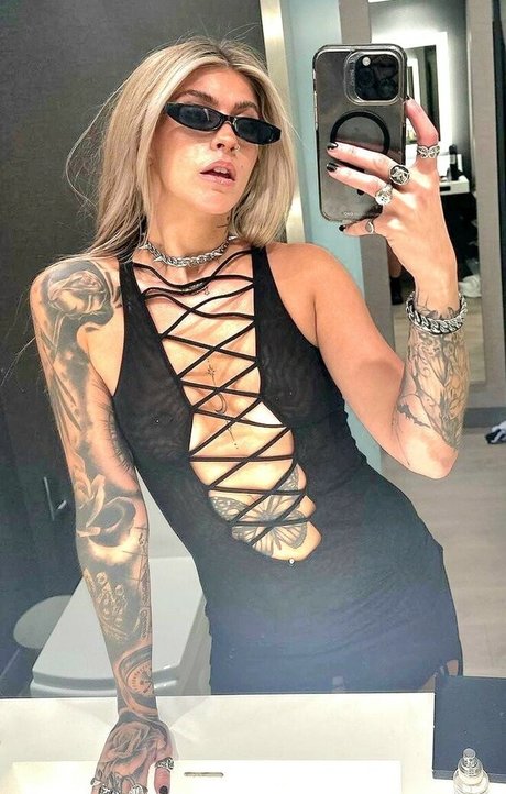 Naakte gelekte OnlyFans-foto van Luci