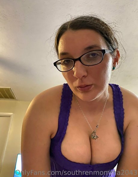 Обнаженная фотография утечки OnlyFans от Southrenmomma2043