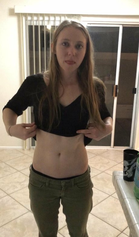 Обнаженная фотография утечки OnlyFans от Wendy Lov