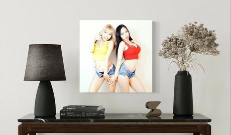 Alasti lekkinud OnlyFans-i pilt Waveya