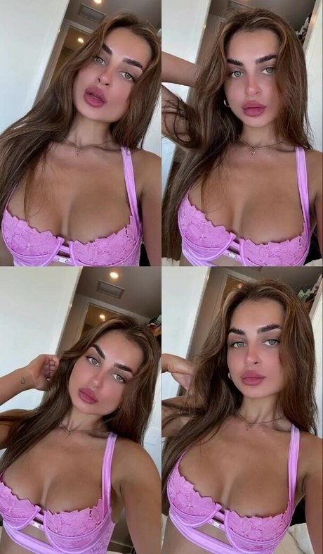 Обнаженная фотография утечки OnlyFans от Rhiannon Kyra