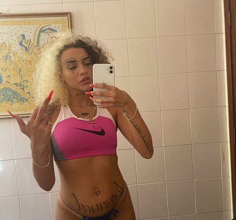 Nacktes geleaktes OnlyFans-Foto von Nabrisa