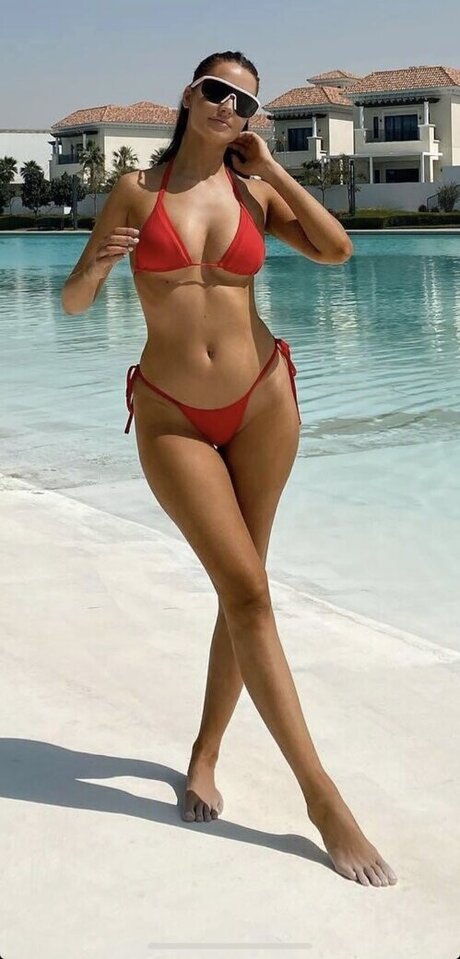 Naken lekkede OnlyFans-bilde av Enisa Bukvic