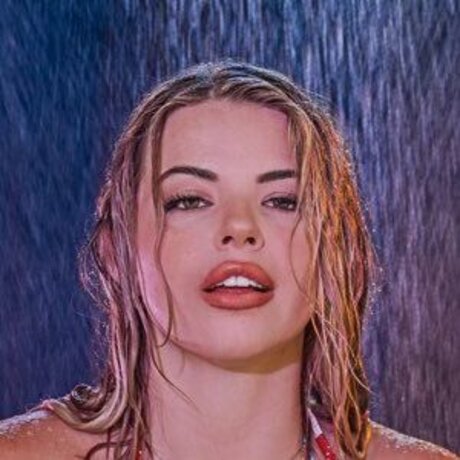 Foto di nudo di fuga di OnlyFans di Natalie Amari