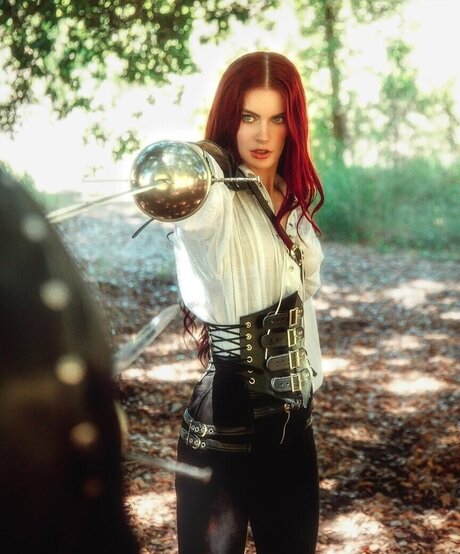 Naakte gelekte OnlyFans-foto van Juliette Sureau