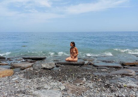 Foto di nudo di fuga di OnlyFans di Julia Roca