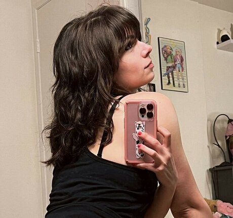 Обнаженная фотография утечки OnlyFans от Piddleass