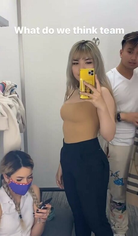 Nahá fotka uniklých OnlyFans od Eggtardy