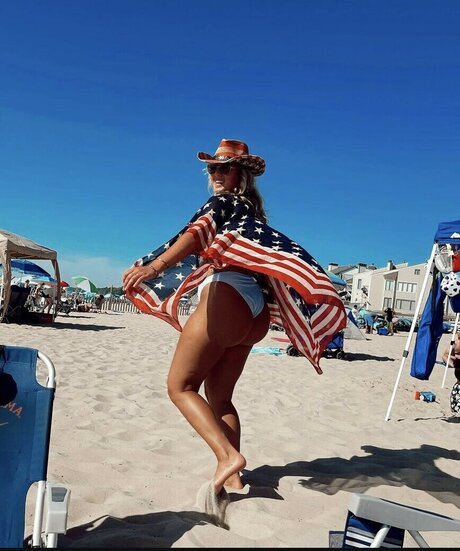 Foto di nudo di fuga di OnlyFans di Maggie Kimberlin