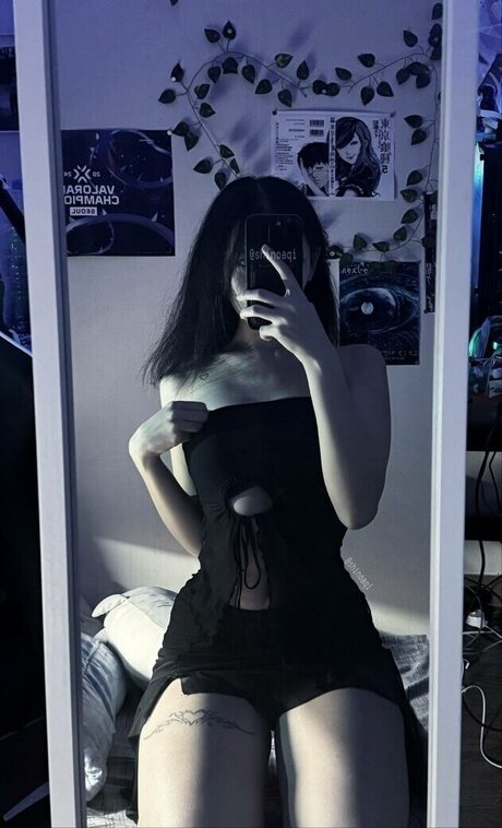 Naken lekkede OnlyFans-bilde av Shinoaqi