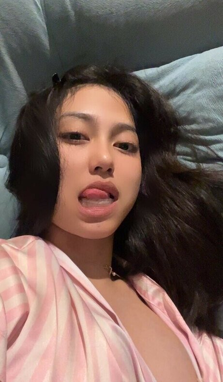 Risaatjan OnlyFansリークヌード写真