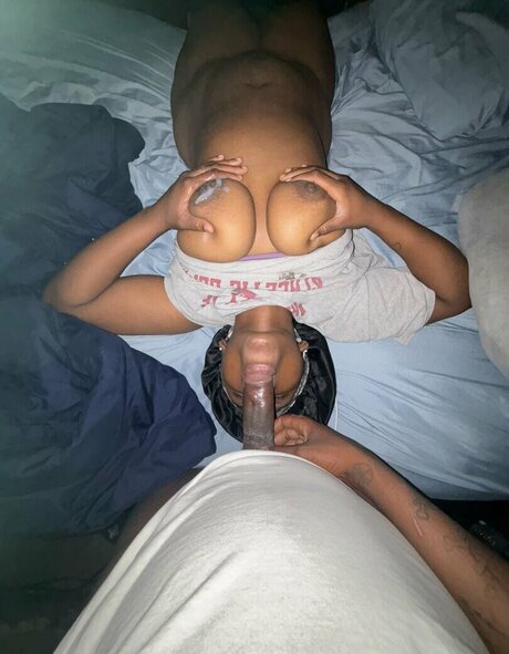 Naken lekkede OnlyFans-bilde av Jadedavis21