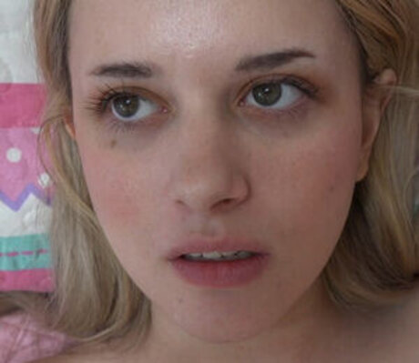 Naken lekkede OnlyFans-bilde av Dez Hansen