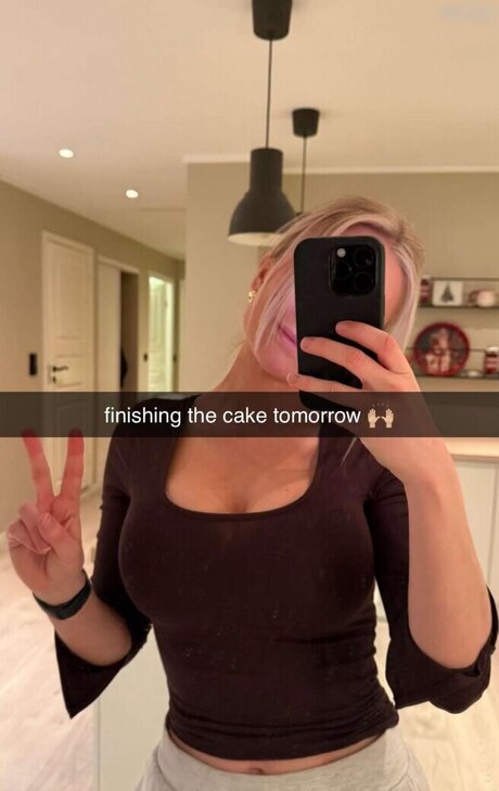 Alasti lekkinud OnlyFans-i pilt Therese Gudmundsen