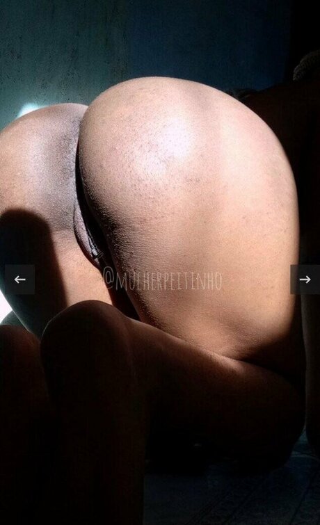 Naken läckt OnlyFans-bild av Mulher Peitinho
