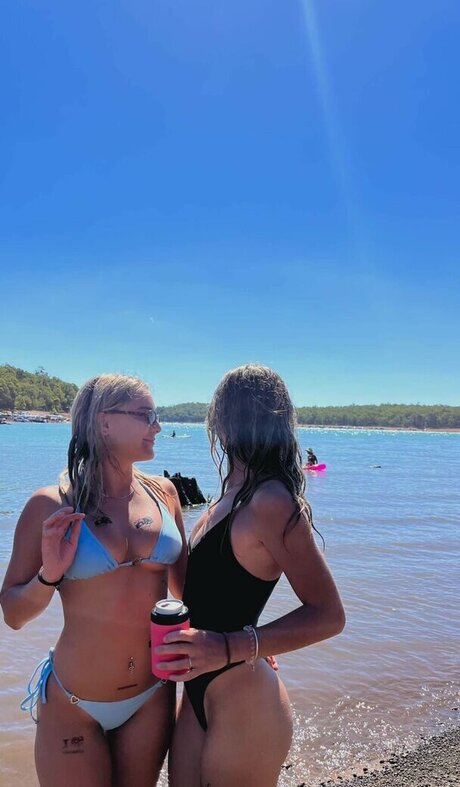 Naken läckt OnlyFans-bild av Shelby Fyfe