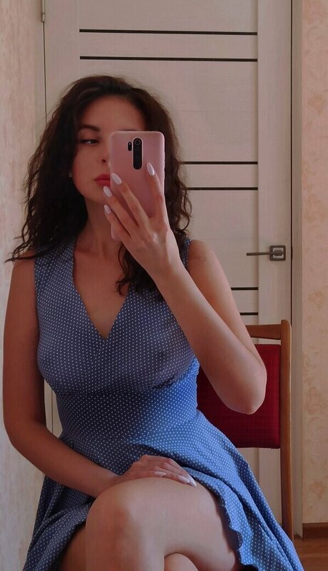 Naken läckt OnlyFans-bild av Krtshechka