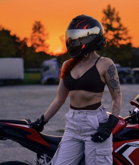 Nacktes geleaktes OnlyFans-Foto von Kimite