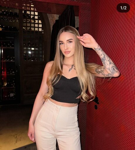 Nacktes geleaktes OnlyFans-Foto von Snakemary