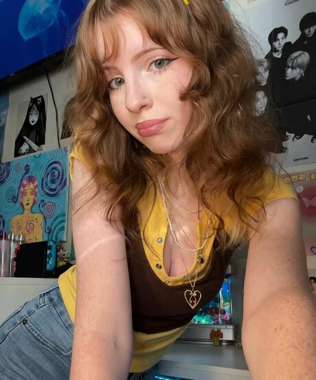 Naakte gelekte OnlyFans-foto van Spideryyem