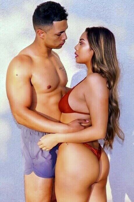 Naken lekkede OnlyFans-bilde av Thelearys