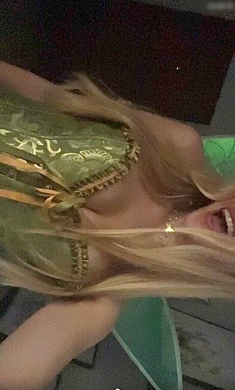 Naken läckt OnlyFans-bild av Jellina