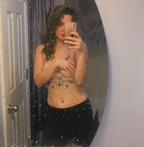 Photo nue de fuite OnlyFans de Katikat