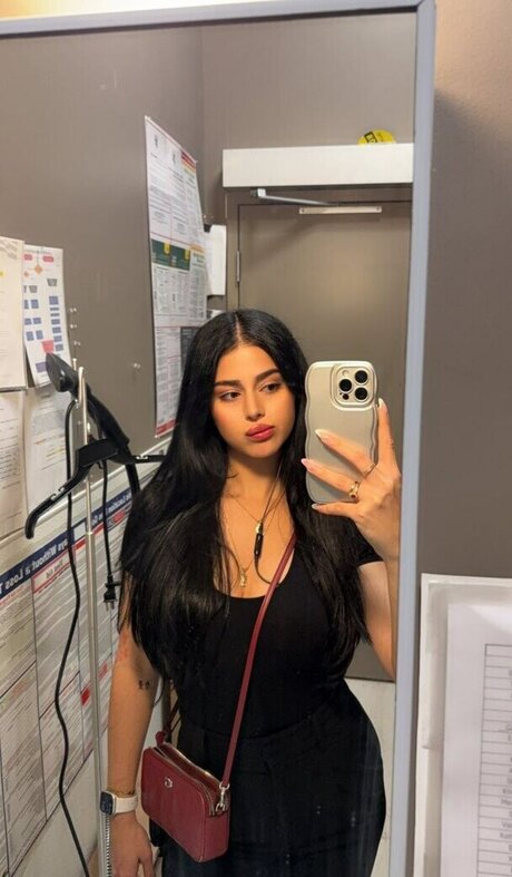 Nacktes geleaktes OnlyFans-Foto von Vrosess