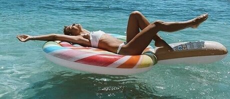 Nahá fotka uniklých OnlyFans od Sorayascherf