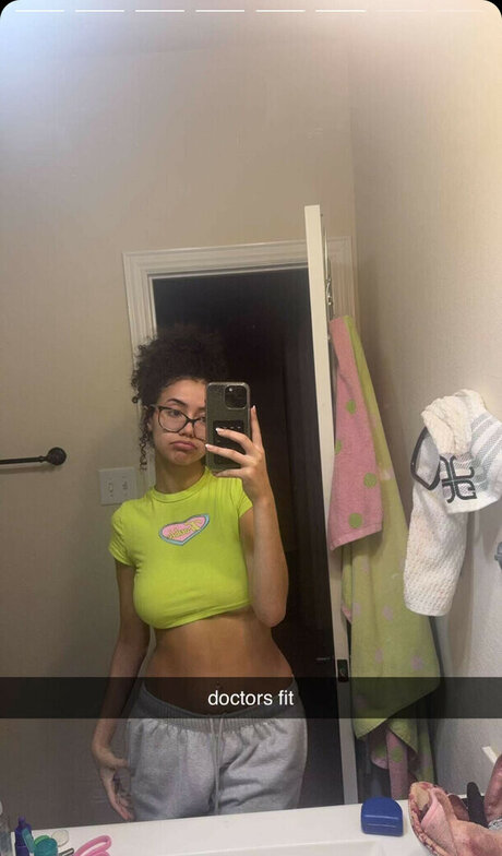 Nacktes geleaktes OnlyFans-Foto von Megan Botnick