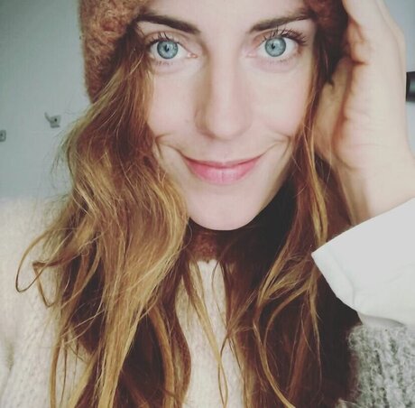 Foto di nudo di fuga di OnlyFans di Antje Traue