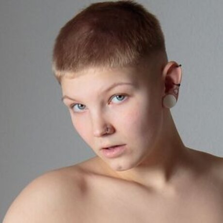 Обнаженная фотография утечки OnlyFans от Sugoddness