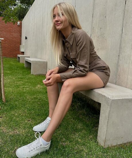 Nahá fotka uniklých OnlyFans od Juliet Small