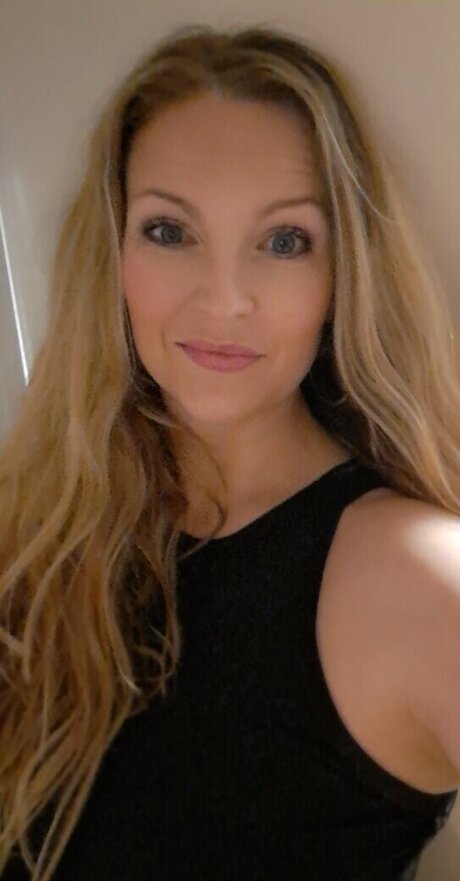 Photo nue de fuite OnlyFans de Helouise1111