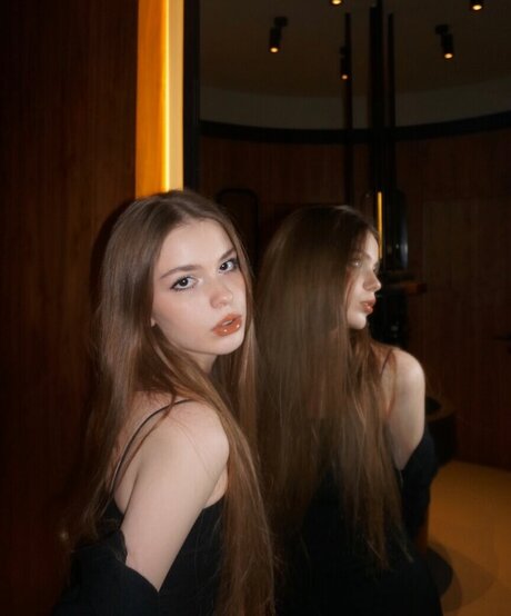 Alasti lekkinud OnlyFans-i pilt Sosihue