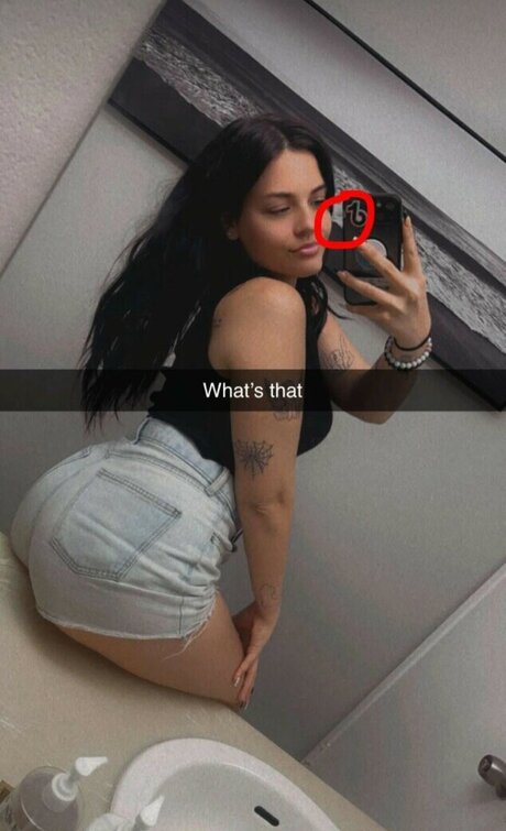 Обнаженная фотография утечки OnlyFans от Valerie Lepelch