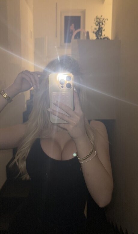 Foto desnuda filtrada de OnlyFans de Dana Kufner