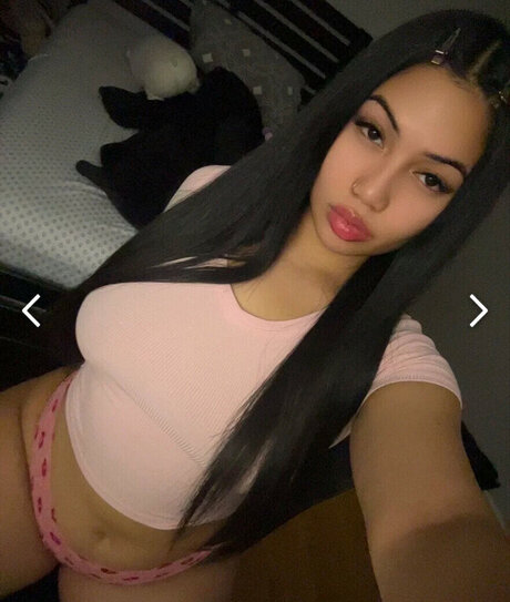 Prettymfliaa naked leaks OnlyFans pic