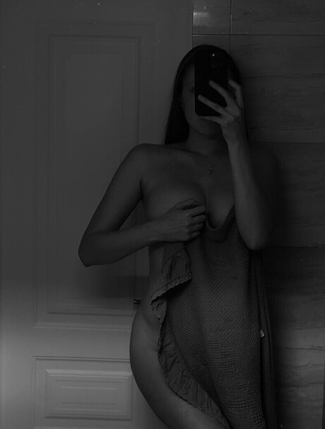 Foto di nudo di fuga di OnlyFans di Yapishukino