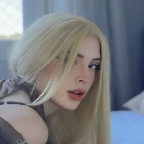 Naken lekkede OnlyFans-bilde av Thayse Kloppel