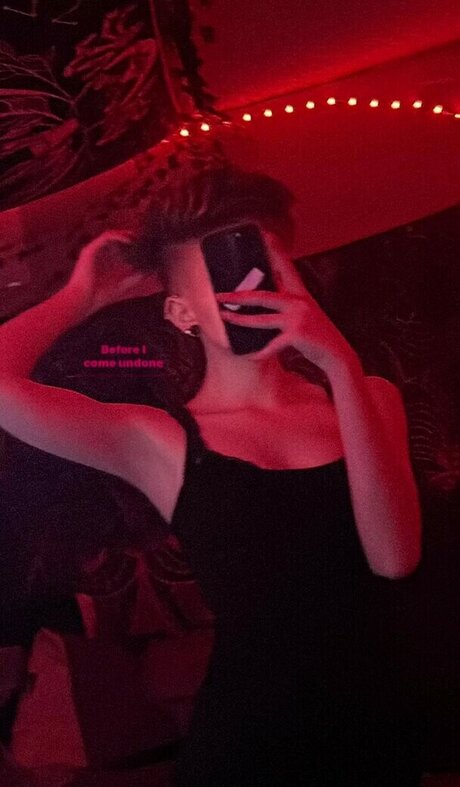 Обнаженная фотография утечки OnlyFans от Rottensatanas